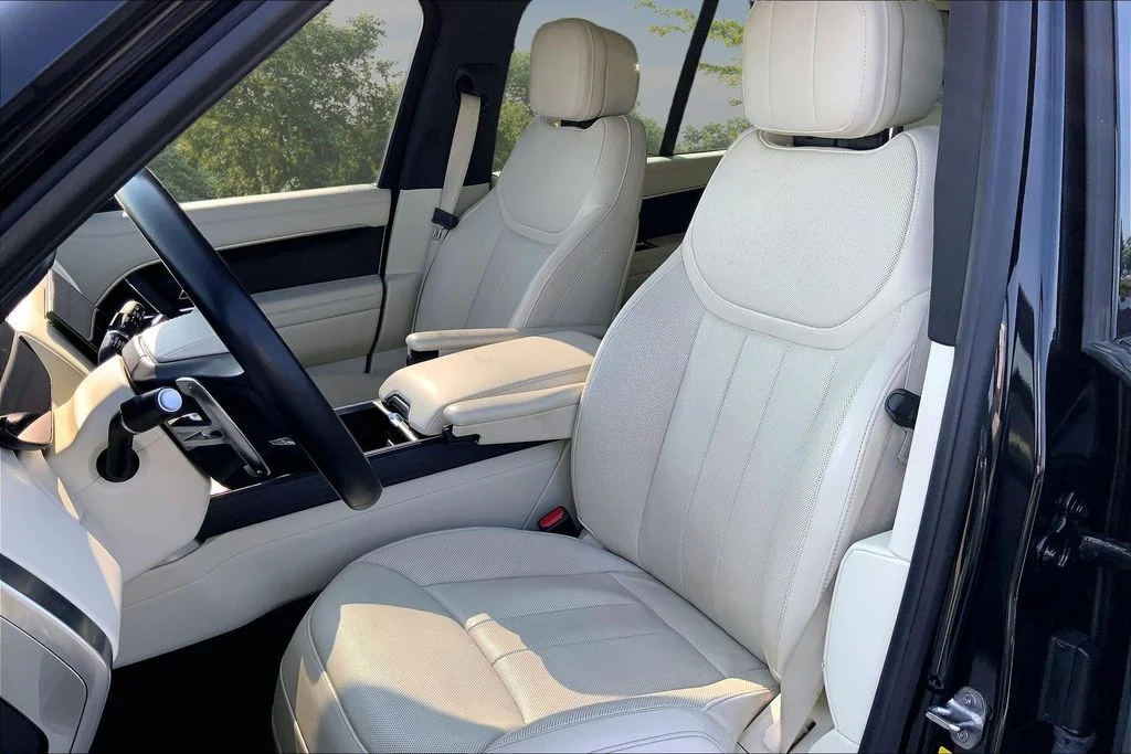 Used 2023 Black Land Rover SE image 20