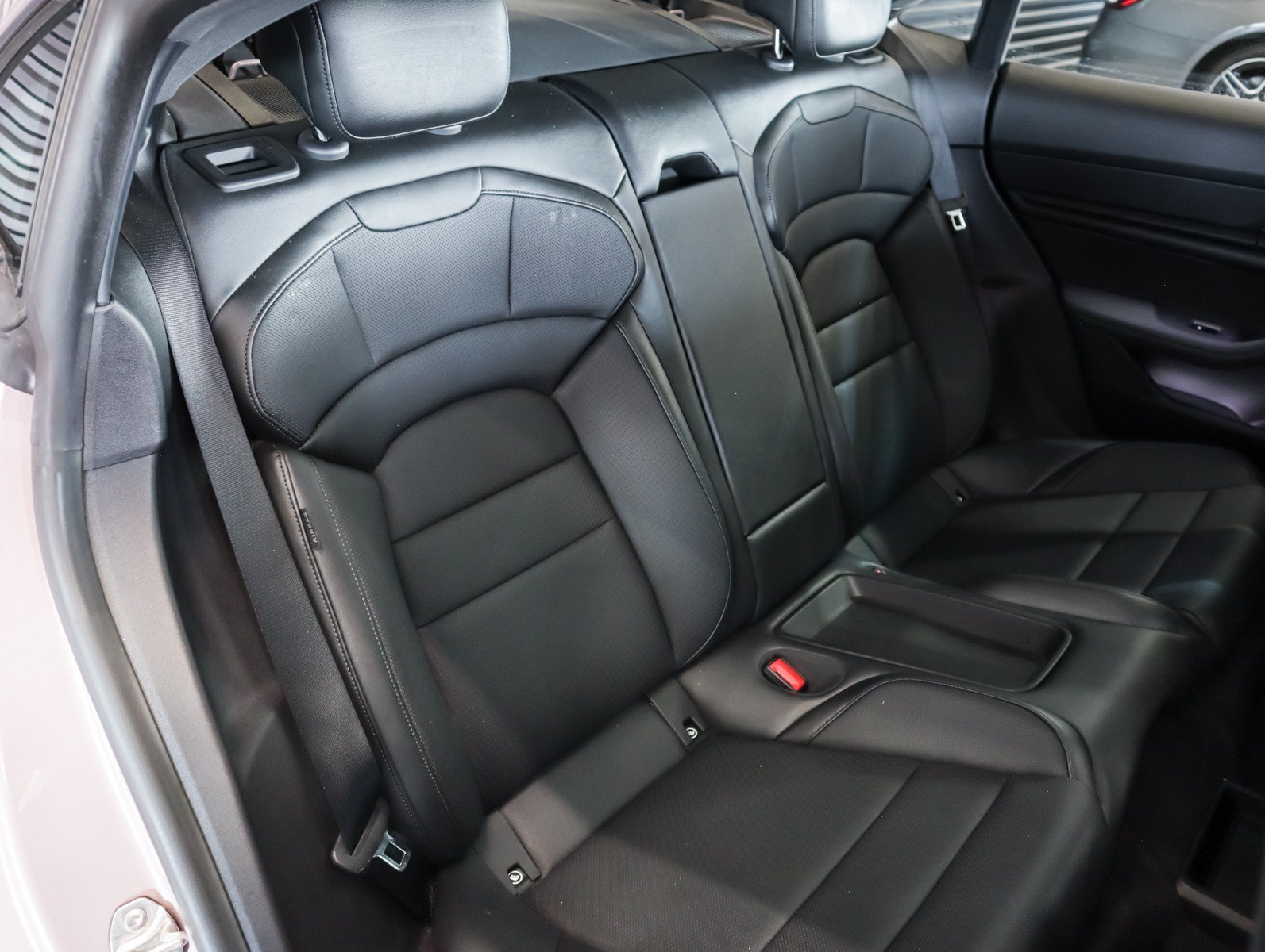 Used 2023 Frozen Berry Metallic Porsche  image 6