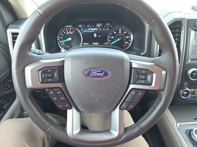 Used 2021 Red Ford XLT image 16