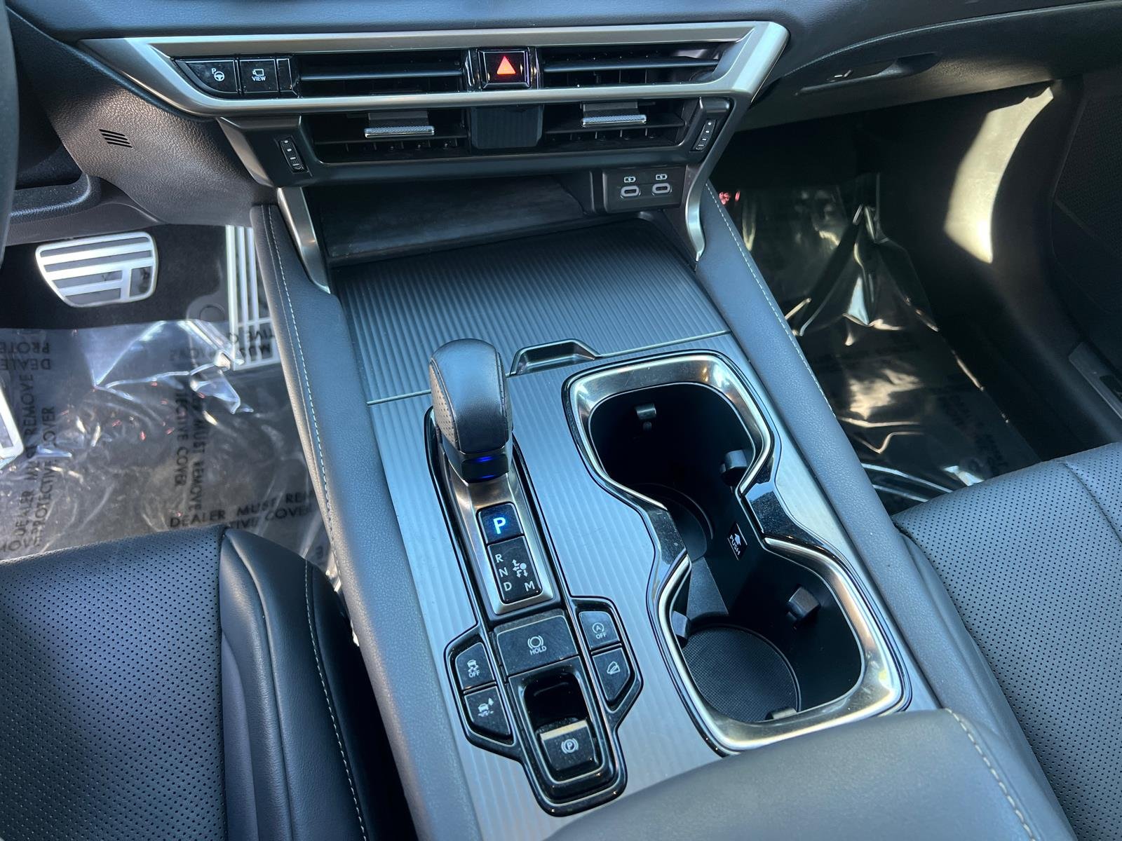 Used 2023 Ultra White Lexus 350 F SPORT Handling image 33