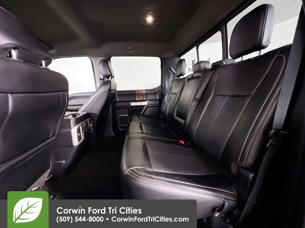 Used 2020 Magnetic Metallic Ford Lariat image 27