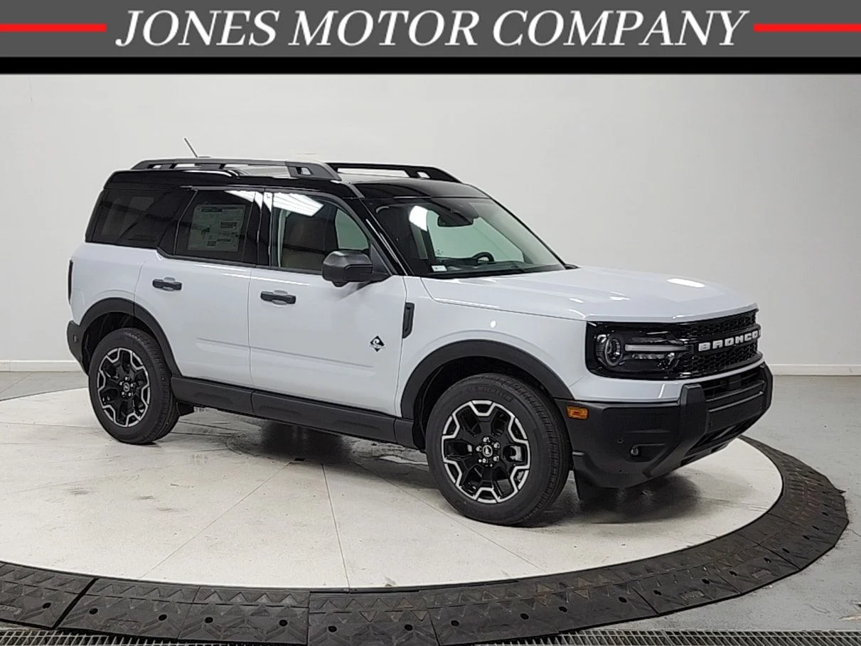 New 2026 Space White Metallic Ford Outer Banks® image 1