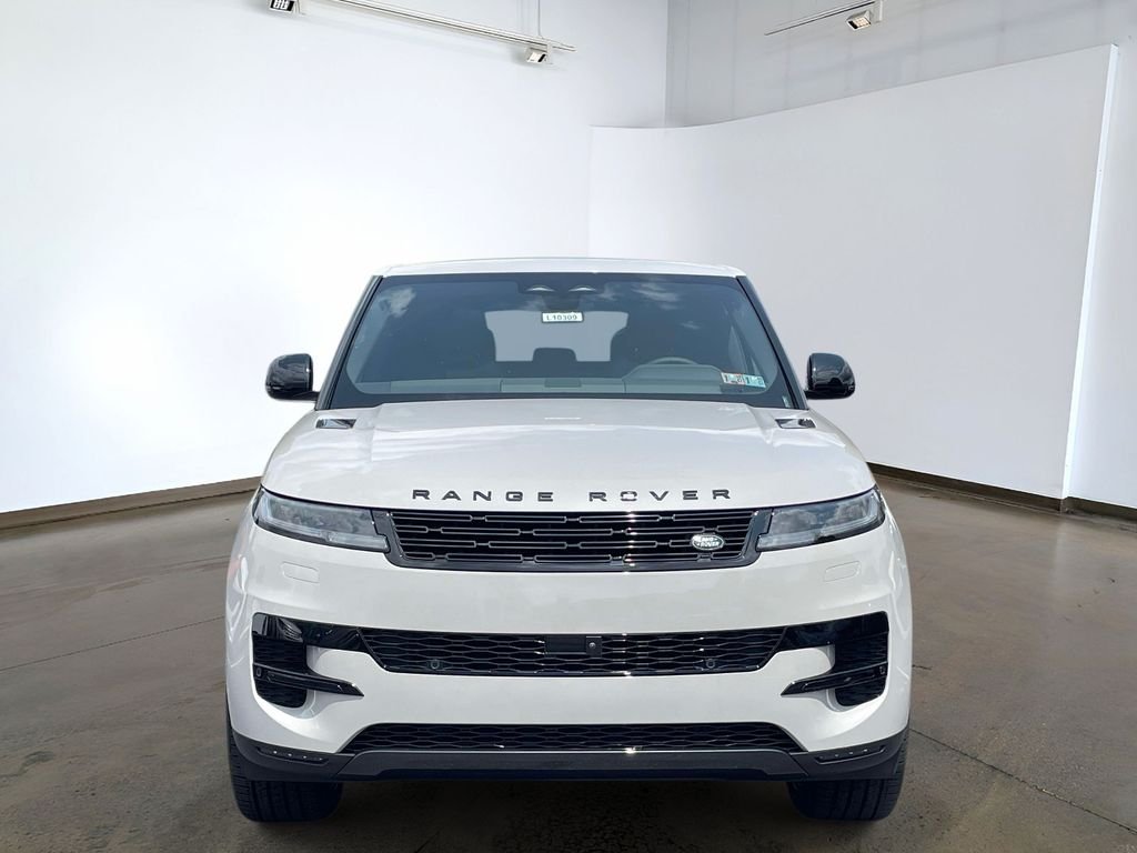 New 2026 Borasco Grey Land Rover SE image 2