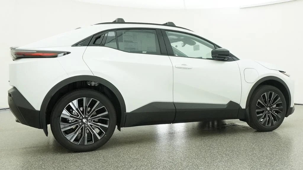 New 2026 Wind Chill Pearl Toyota XSE image 49