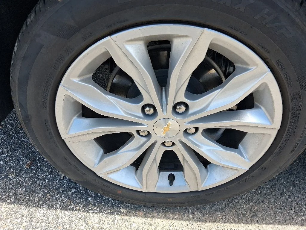Used 2024 Gray Chevrolet LT image 11