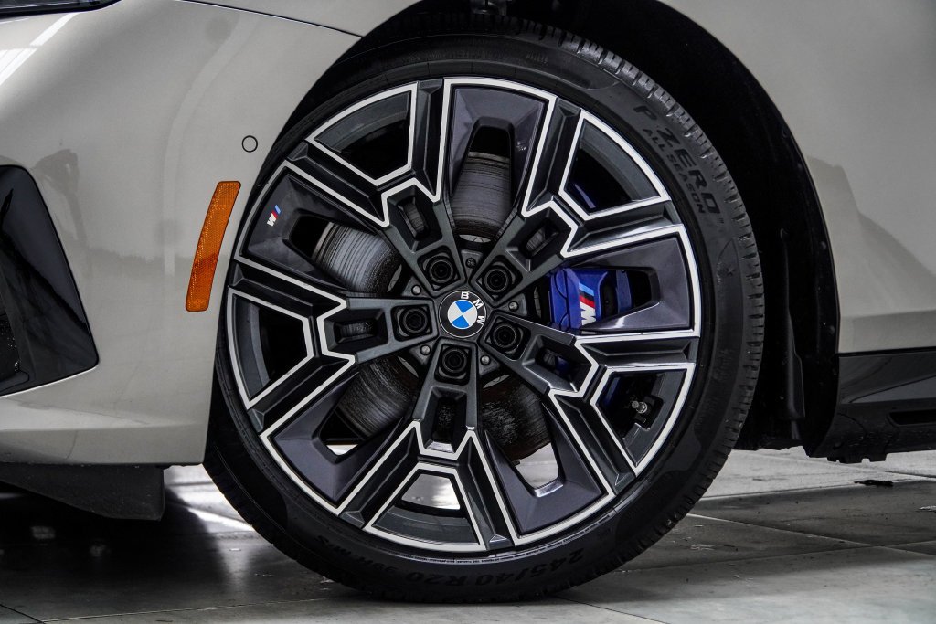Used 2026 Gray BMW eDrive40 image 7