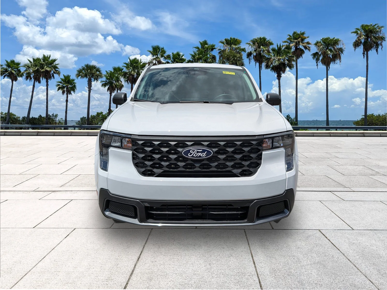 New 2026 Oxford White Ford XLT image 2