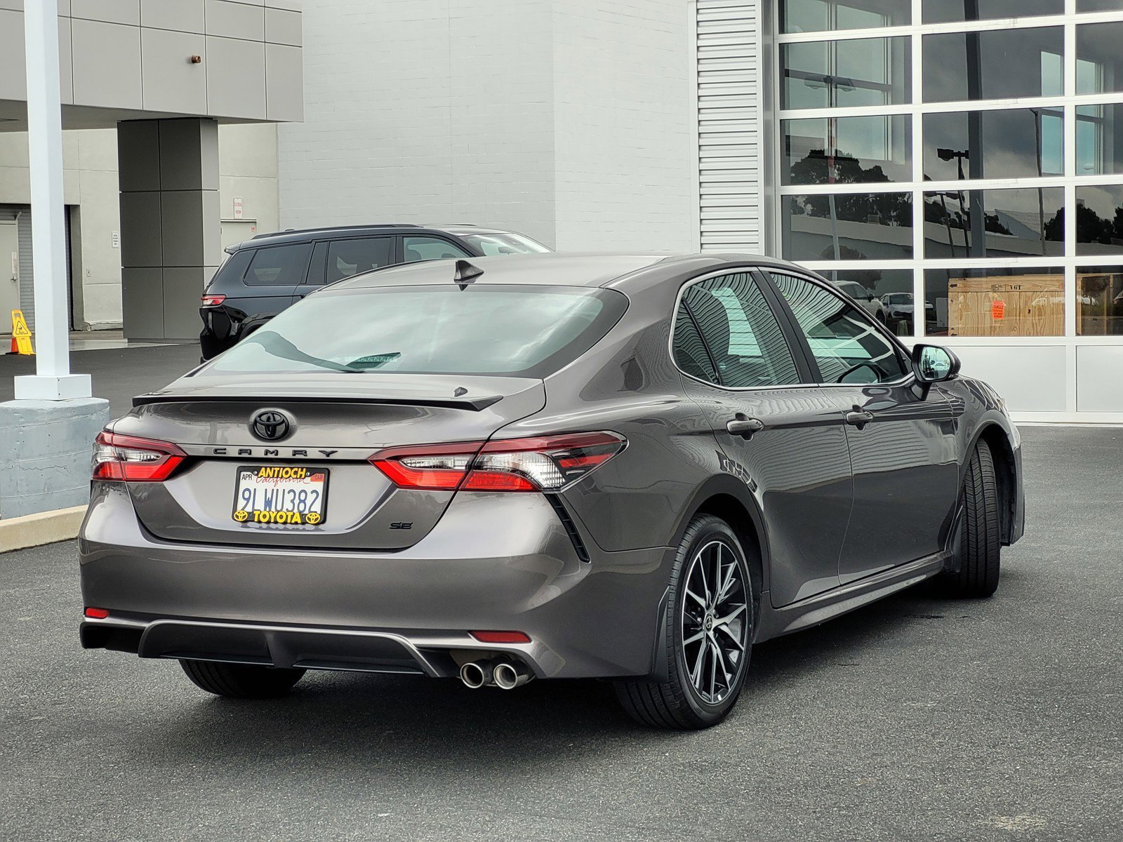 2024 Toyota Camry SE photo 2