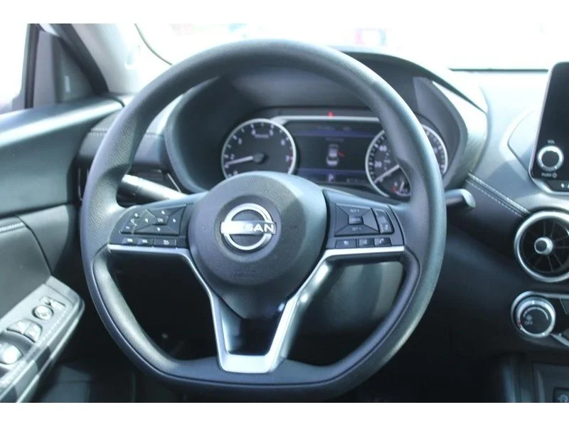 Used 2024  Nissan SV image 15