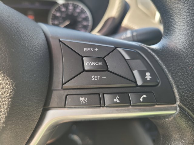 Used 2025 Blue Nissan SV image 27