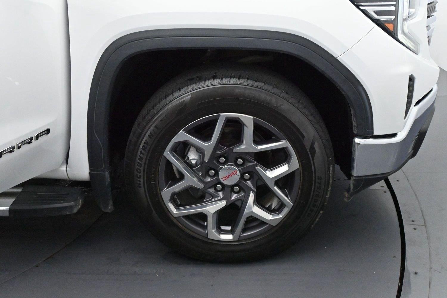 Used 2022 Summit White GMC SLT image 33