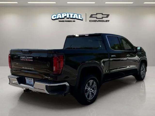 Used 2025 Onyx Black GMC SLT image 8