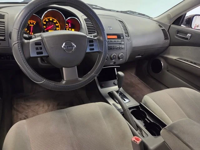 Used 2006 Silver Nissan 2.5 S image 14