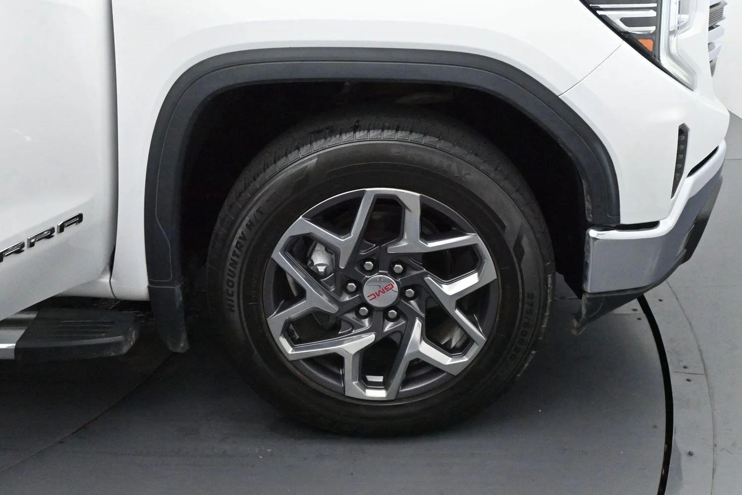 Used 2022 Summit White GMC SLT image 33