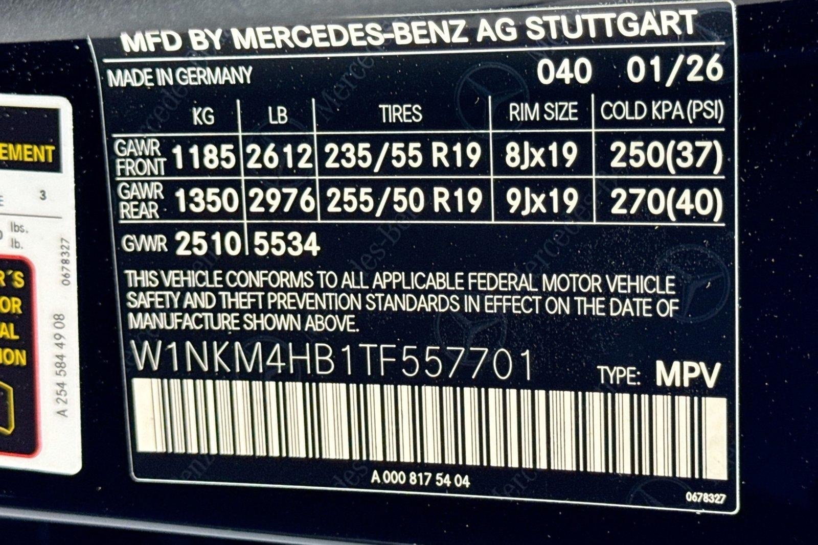 New 2026 Black Mercedes-Benz GLC 300 image 29