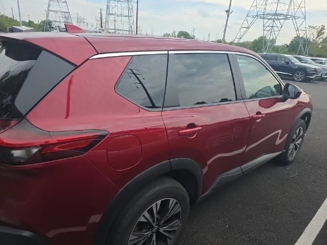 Used 2023 Red Nissan SV image 4
