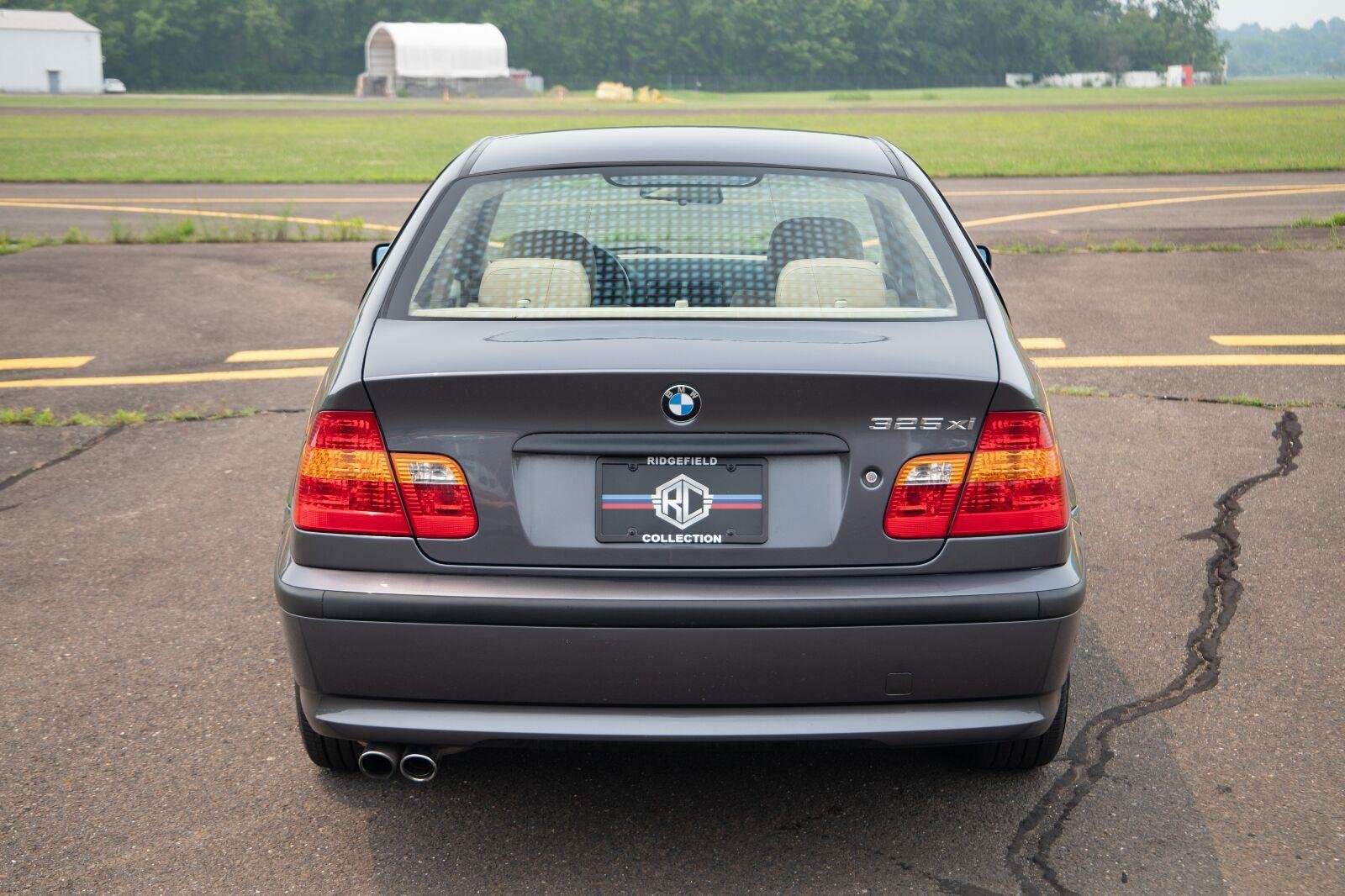 Used 2002 GREY BMW 325xi image 14