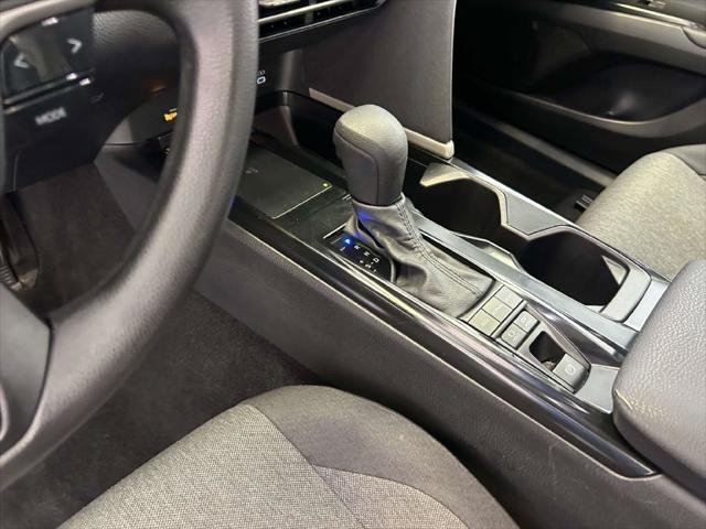 Certified Used 2025 CELESTIAL SILVER Toyota  image 18