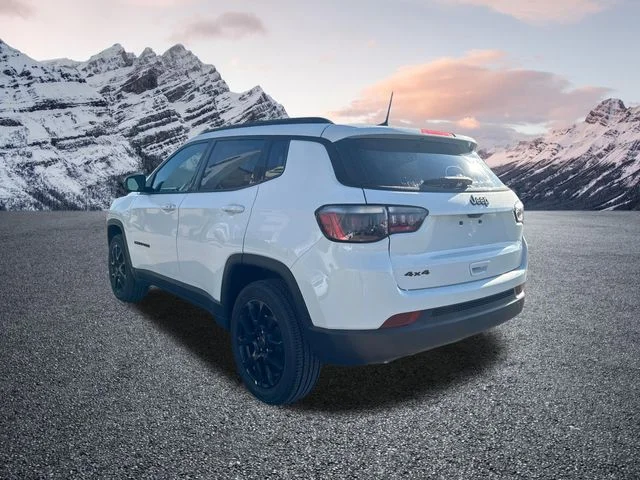 New 2026 White Jeep Latitude image 7