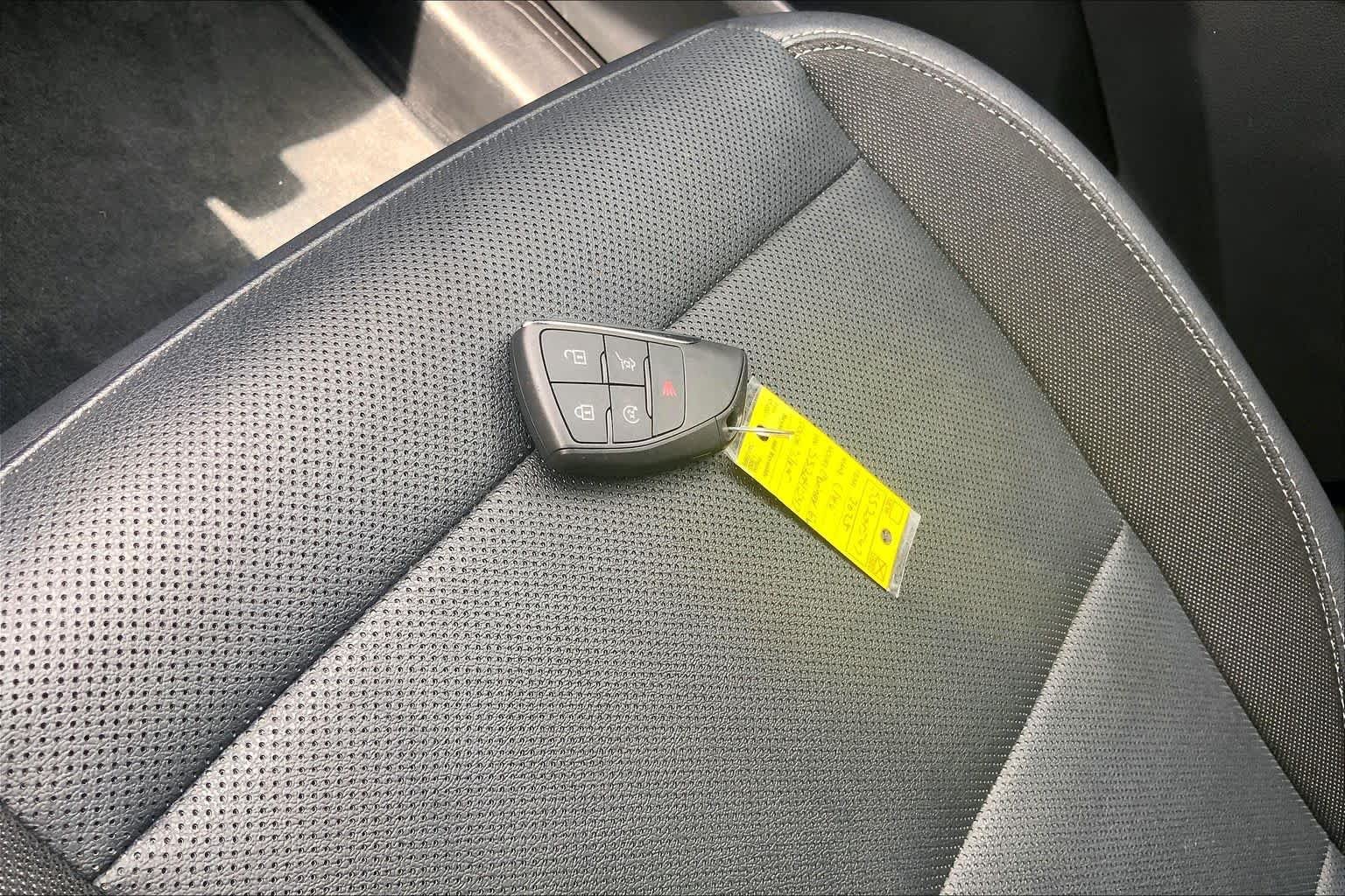 Used 2025 Sterling Gray Metallic Chevrolet LT2 w/PDE image 14