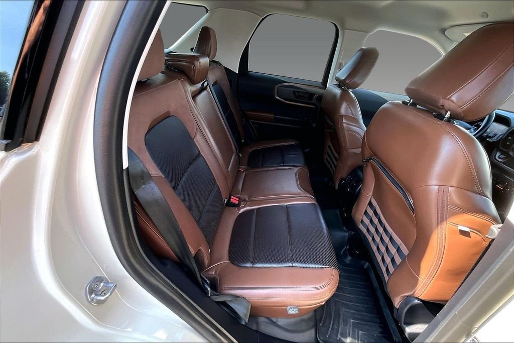 Used 2024 Desert Sand Ford Badlands image 16