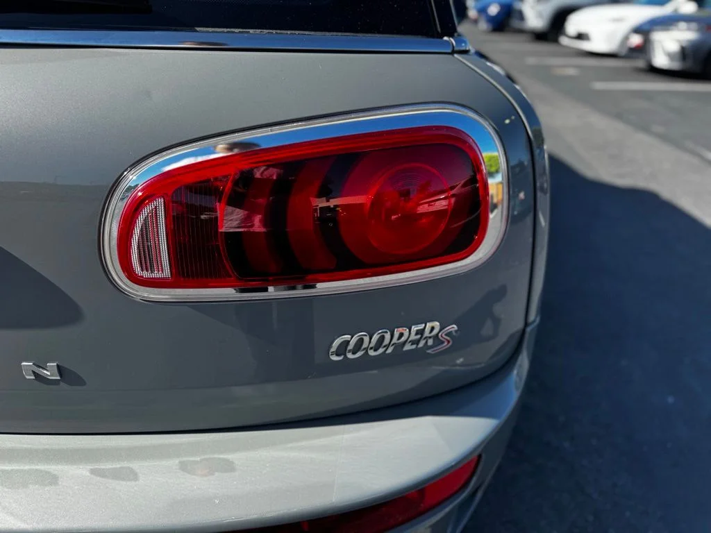 Used 2016 Gray MINI Clubman image 19