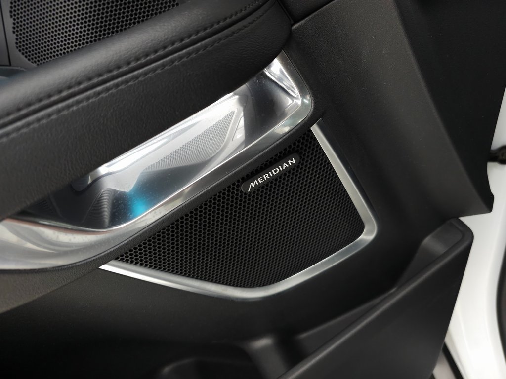 2020 JAGUAR E-PACE - Image 14