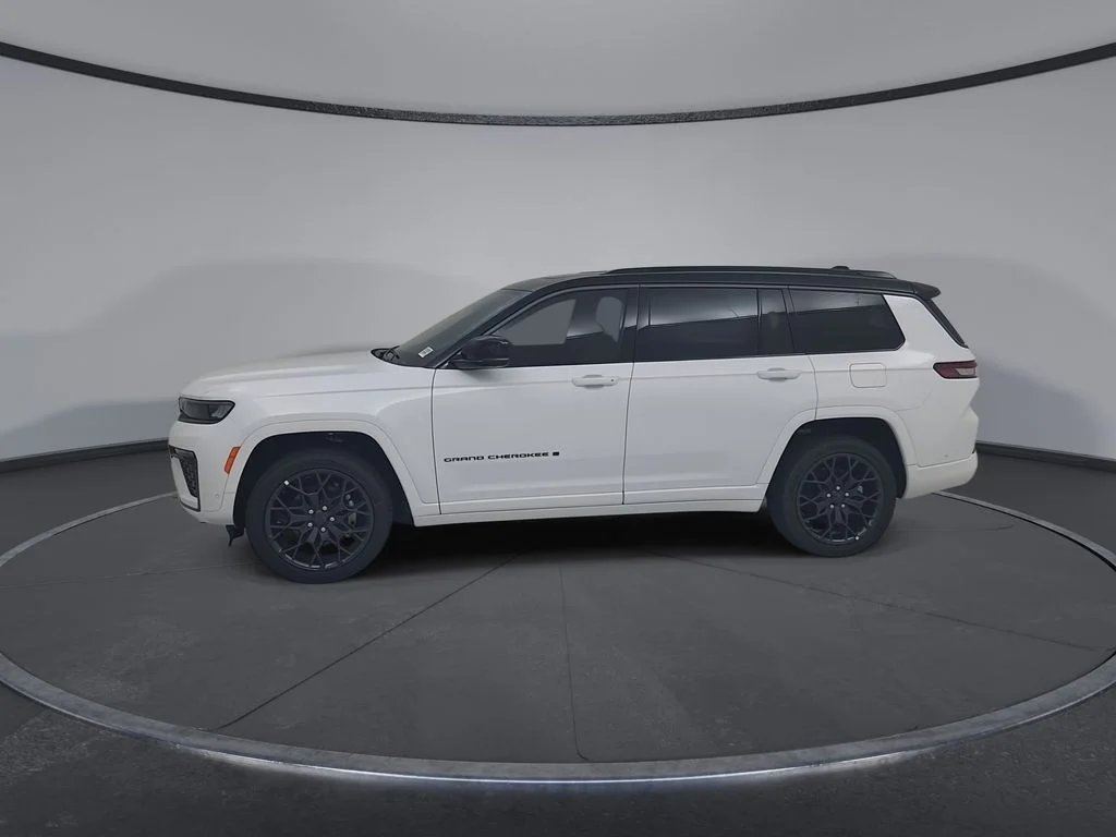New 2026 Bright White Clear-Coat Exterior Paint Jeep Summit image 7