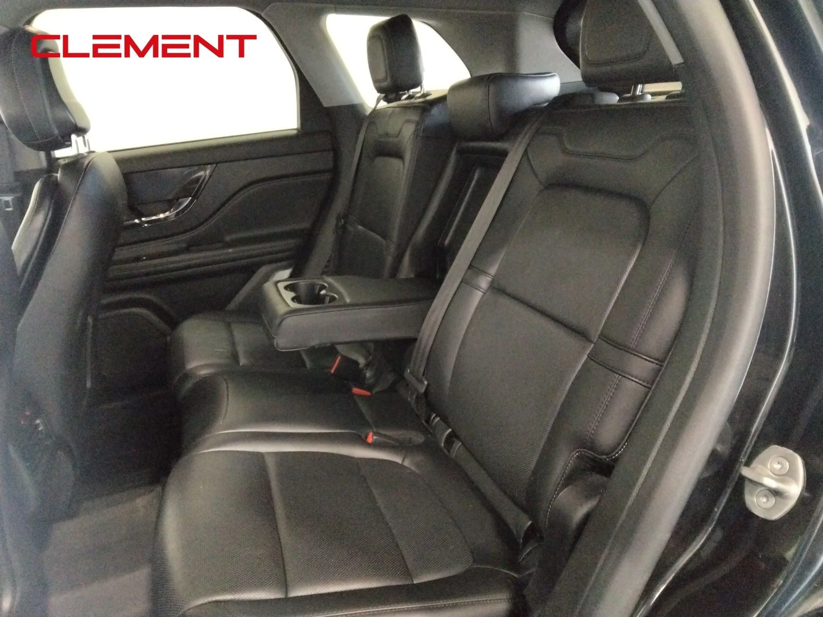 Used 2021 Black Lincoln Grand Touring image 39
