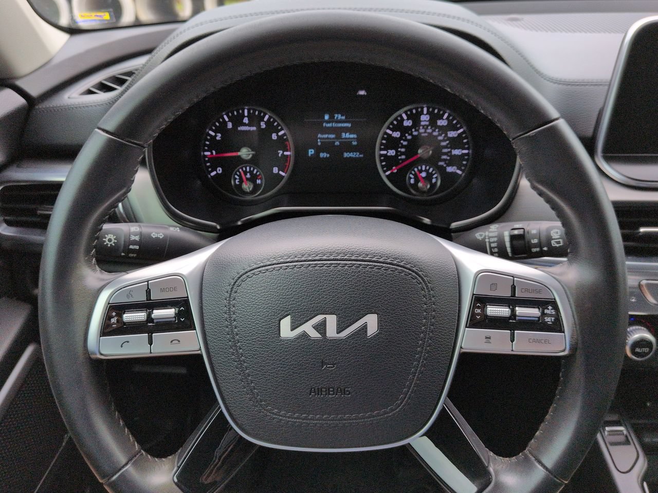 Certified Used 2022 Dark Moss Kia S image 32