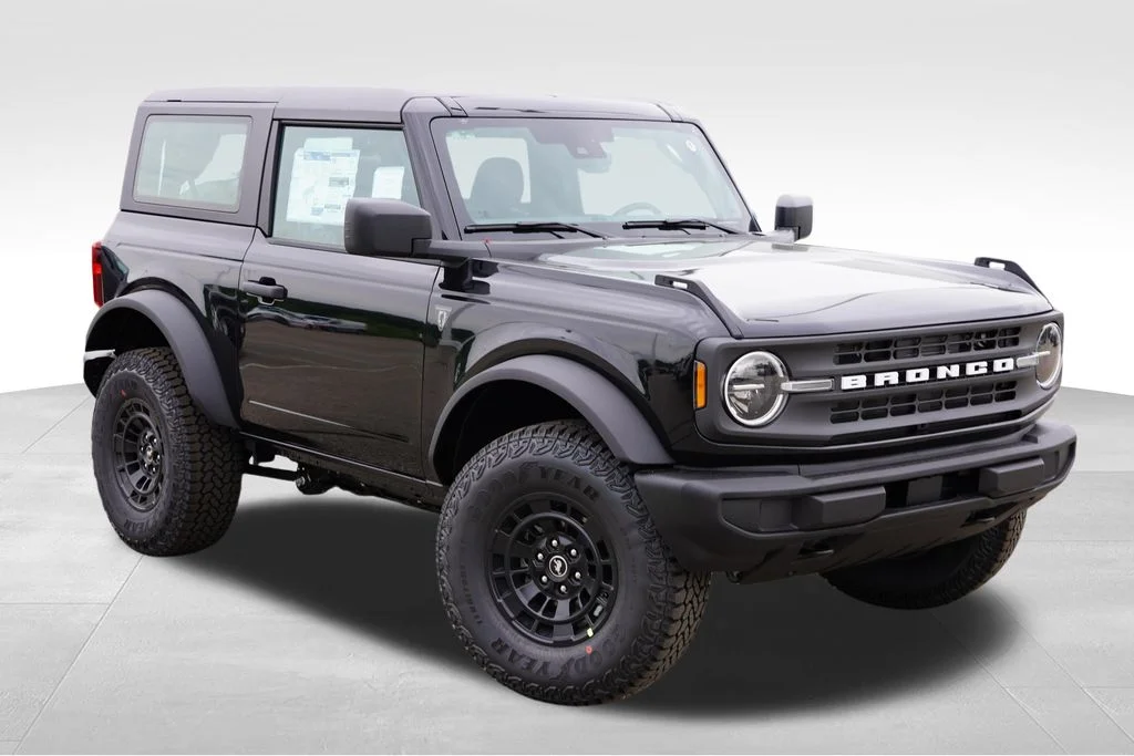 2026 Ford Bronco Base 4x4's photo