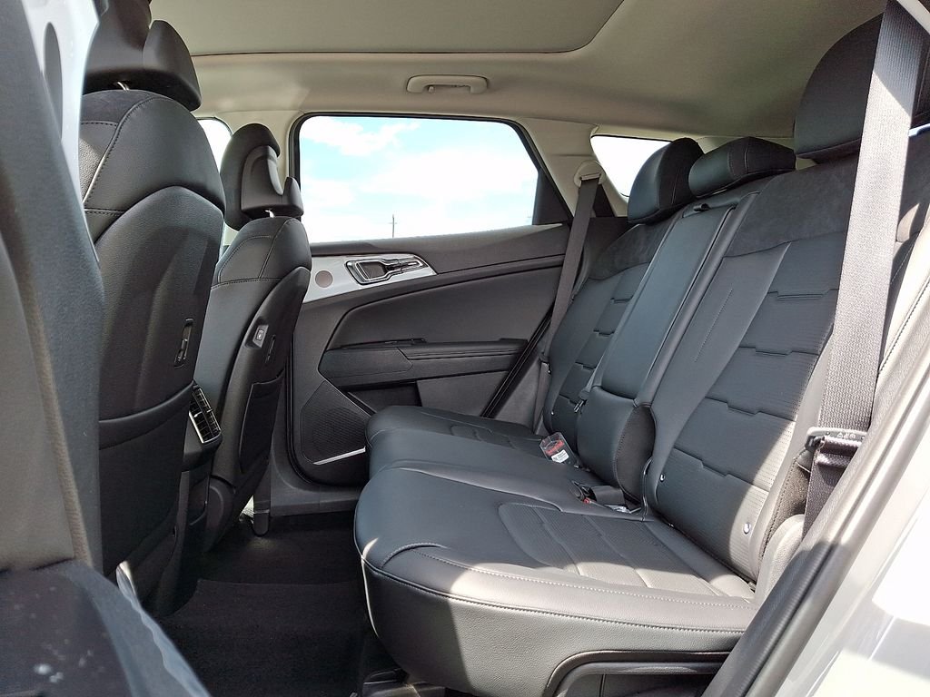 New 2026 Wolf Gray Kia SX Prestige image 5