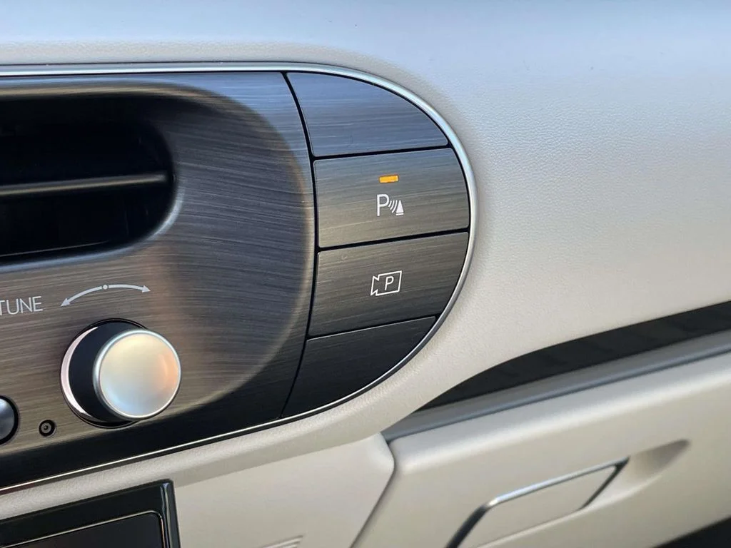 New 2026 White Hyundai SE image 28
