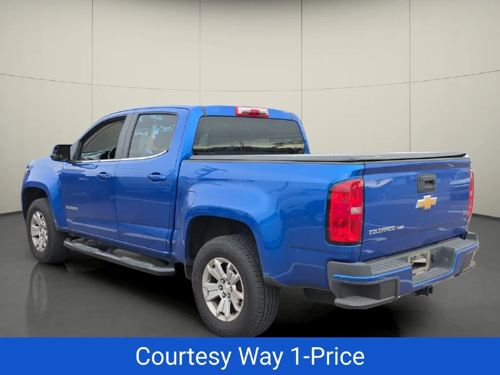 Used 2018 Blue Chevrolet LT image 7