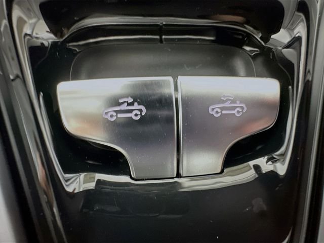 Certified Used 2026  Mercedes-Benz Maybach SL 680 image 22
