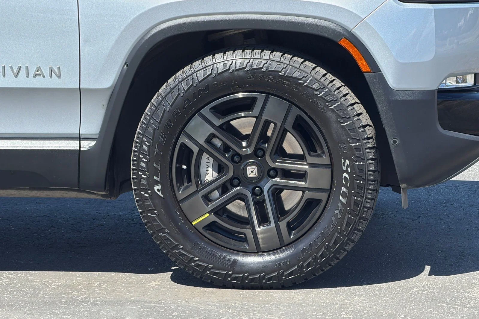 Used 2023  Rivian Adventure image 36