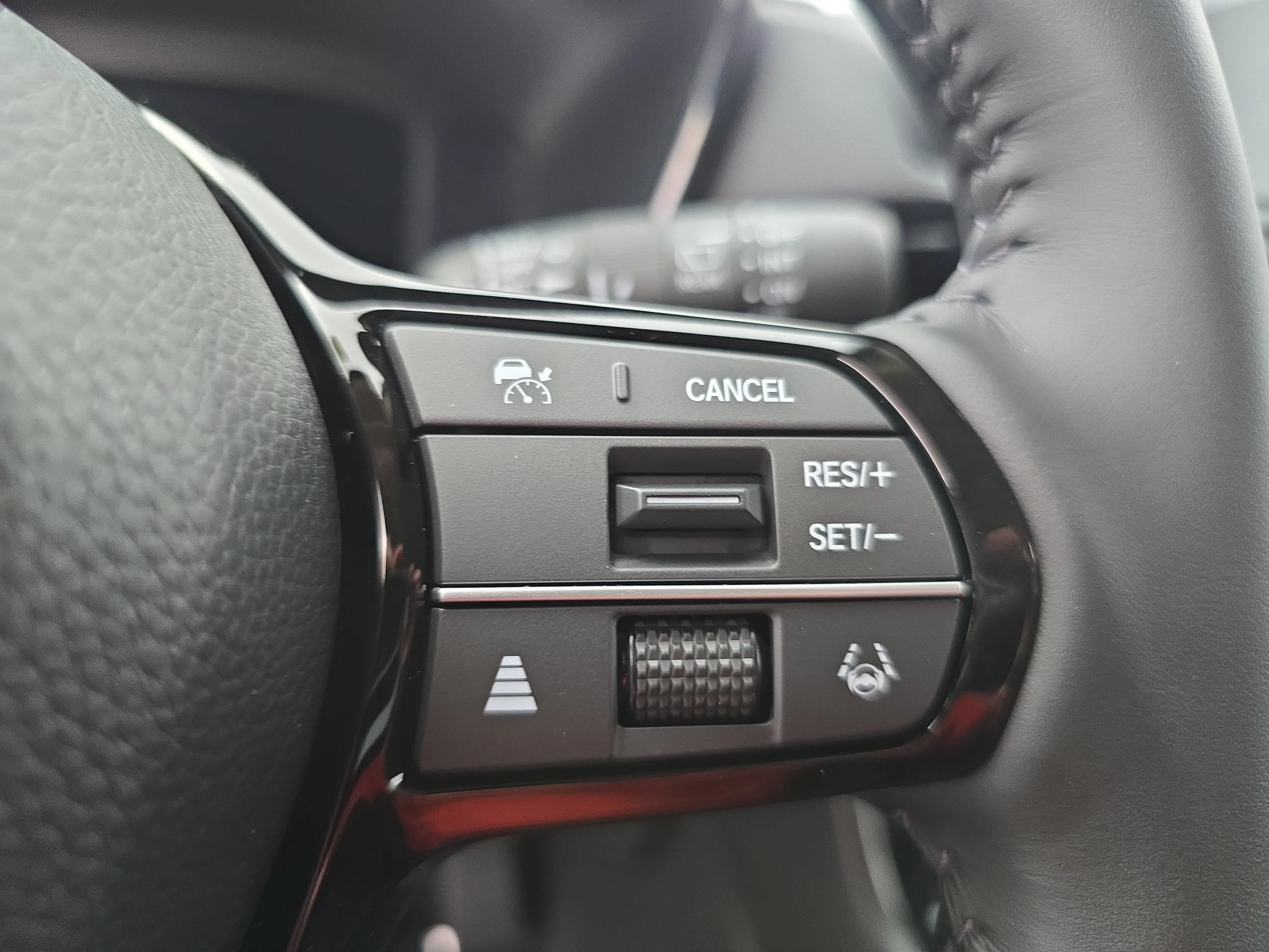 New 2026 Urban Gray Pearl Honda EX-L image 18