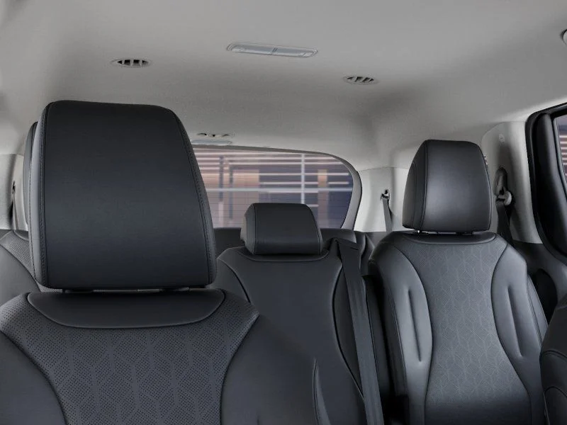 New 2027 White Kia LXS image 27