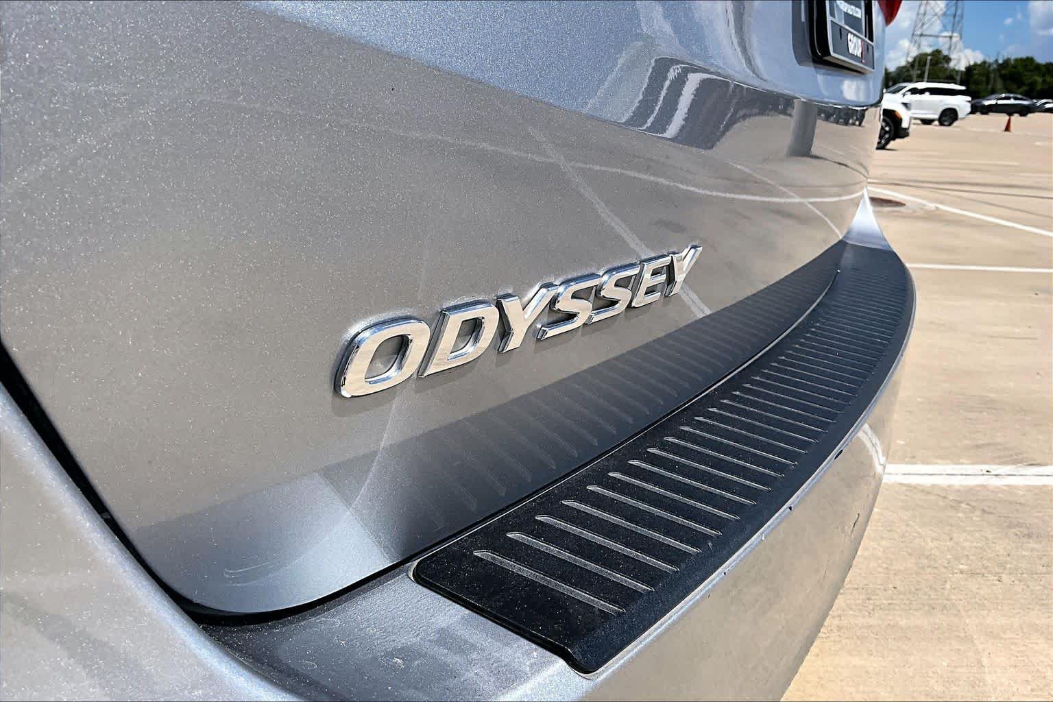Used 2019 Lunar Silver Metallic Honda EX-L image 31