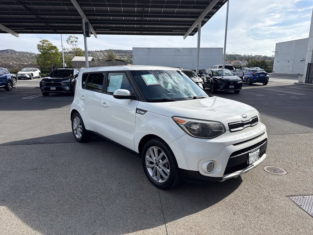 Used 2019 White Kia Plus image 27