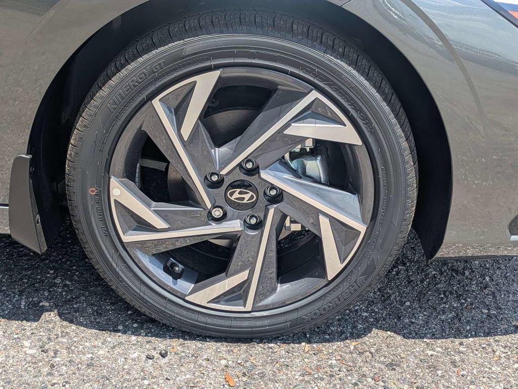 New 2026 Gray Hyundai Limited image 11