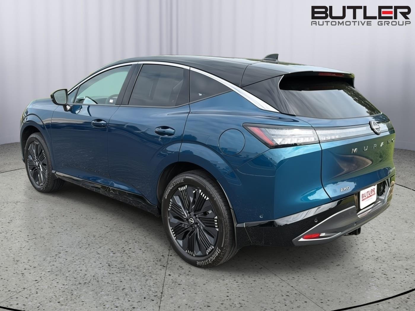 Used 2025 Aurora Blue Pearl Metallic/Super Black Nissan Platinum image 4