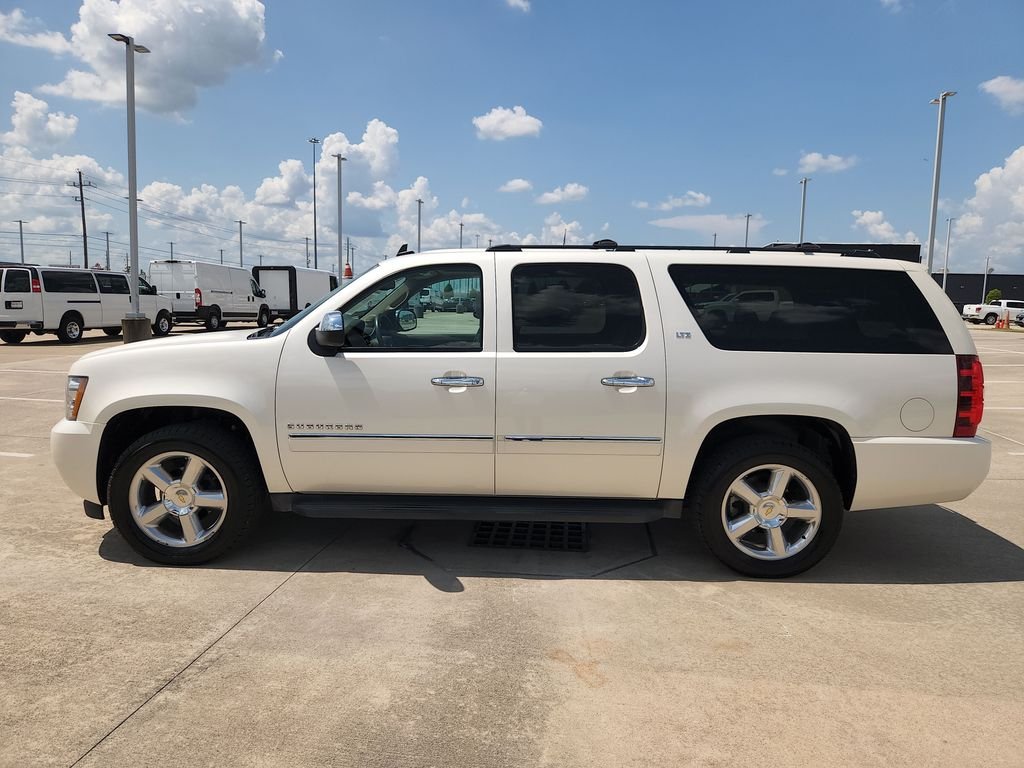 Used 2013 White Chevrolet LTZ image 8