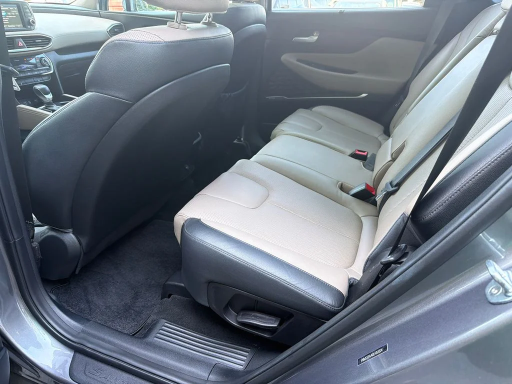 Used 2020 Gray Hyundai SEL image 21