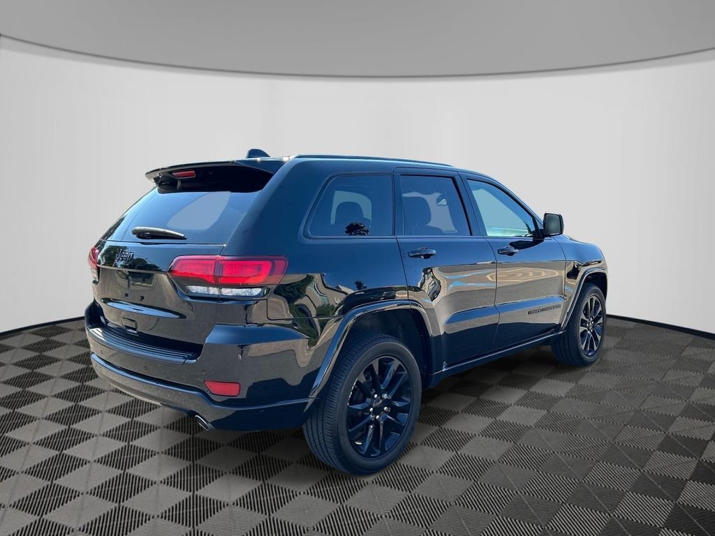Used 2021 Black Jeep Laredo X image 5