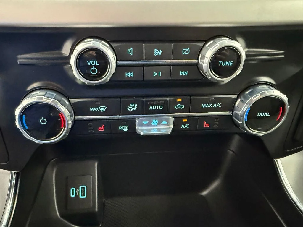 Used 2023 White Ford XLT image 6