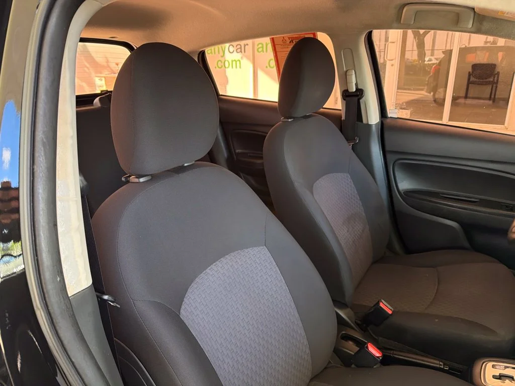 Used 2018 Black Mitsubishi ES image 17