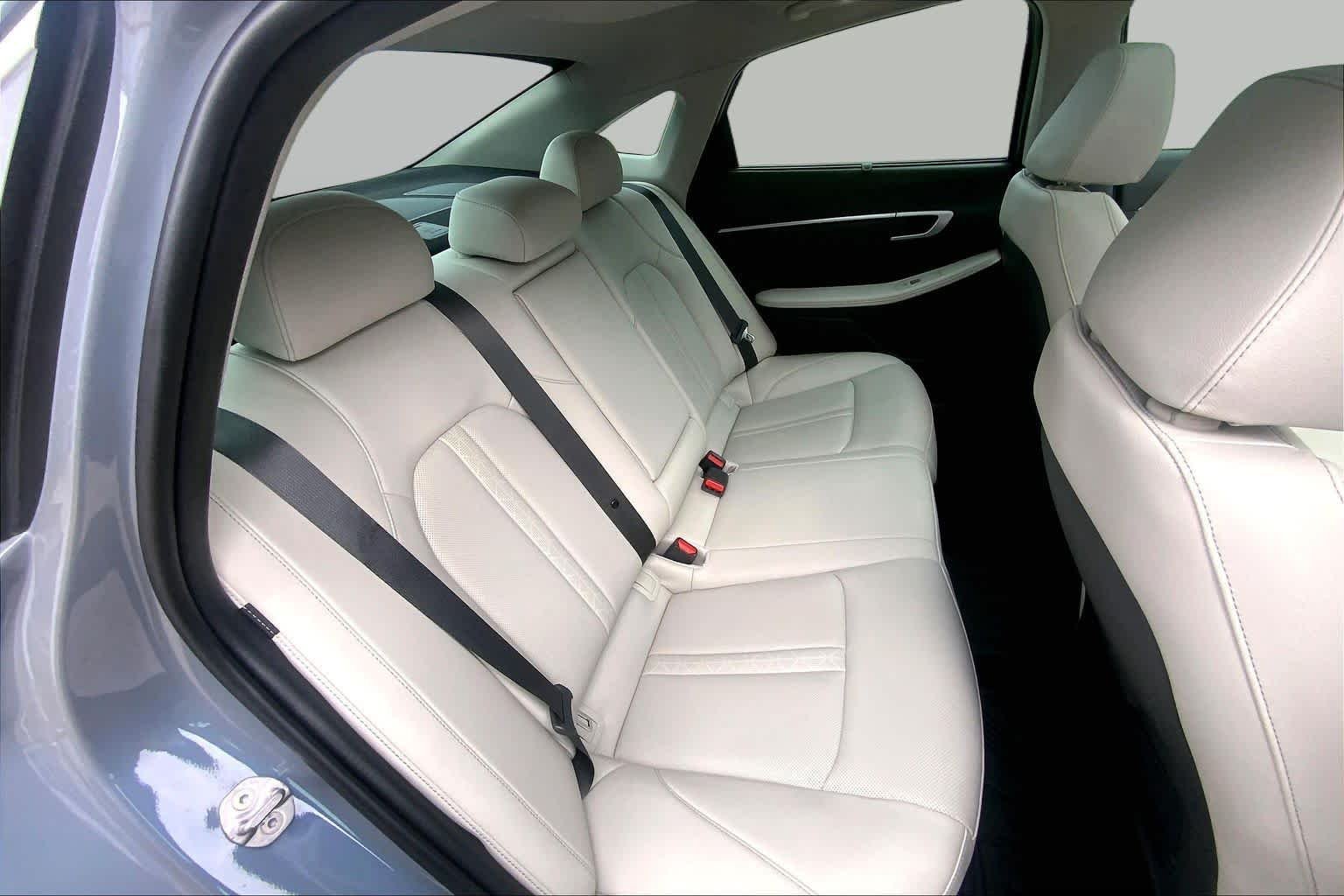 Used 2024 Transmission Blue Hyundai Limited image 20