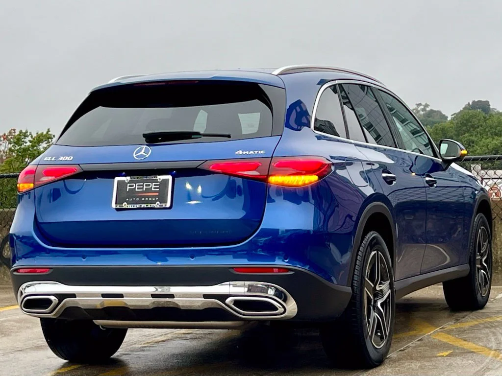 Certified Used 2026 Blue Mercedes-Benz GLC 300 image 7