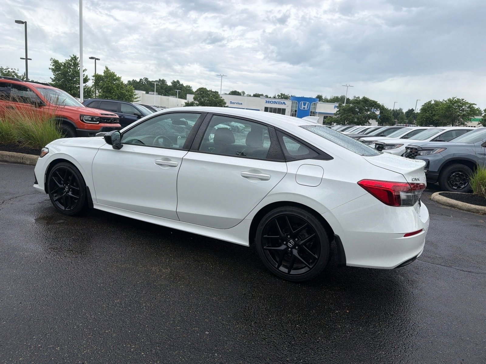 Certified Used 2023 Platinum White Pearl Honda Sport image 12